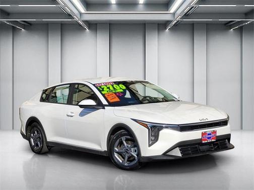 2025 Kia K4 