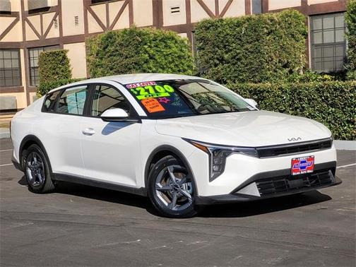 2025 Kia K4 