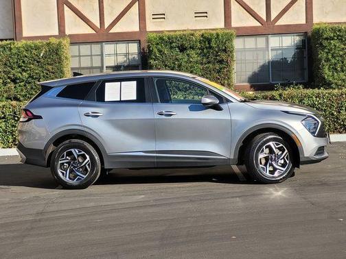 2024 Kia Sportage LX