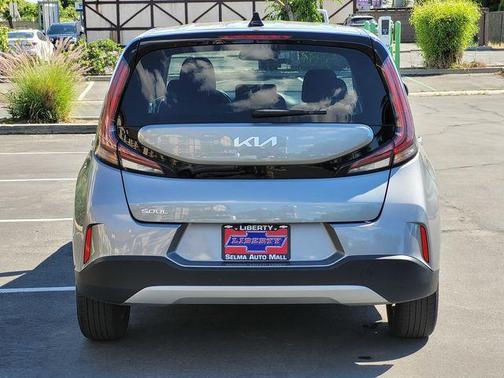 Steel Gray 2024 Kia Soul LX