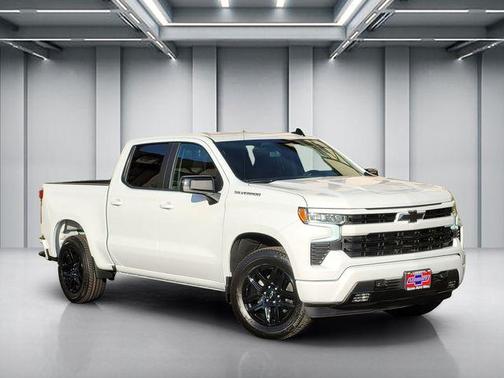 Summit White 2026 Chevrolet Silverado 1500 RST