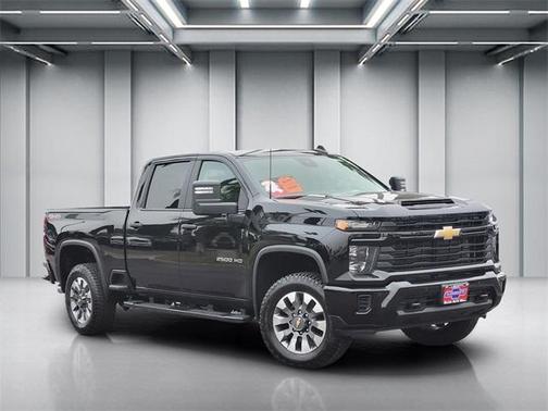 2026 Chevrolet Silverado 2500 Custom