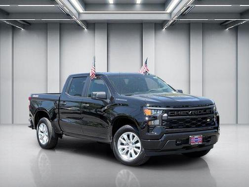 Black 2026 Chevrolet Silverado 1500 Custom