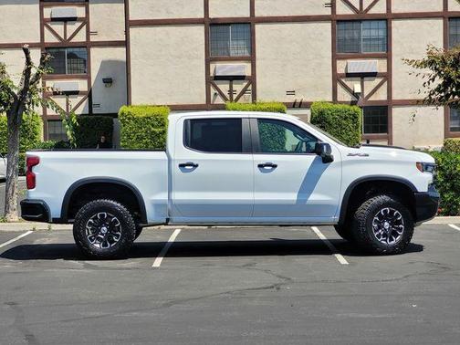 Summit White 2026 Chevrolet Silverado 1500 ZR2