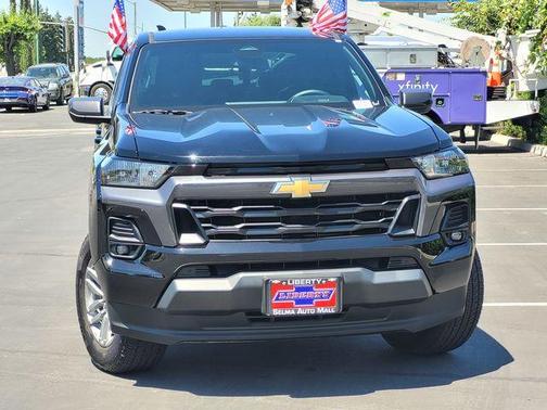 Black 2024 Chevrolet Colorado LT