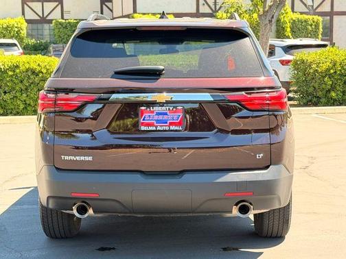 Black Cherry Metallic 2023 Chevrolet Traverse LT Cloth