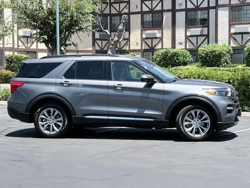 Gray Metallic 2024 Ford Explorer XLT