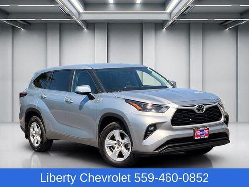 Celestial Silver Metallic 2023 Toyota Highlander LE