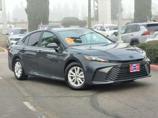UNDERGROUND 2025 Toyota Camry LE