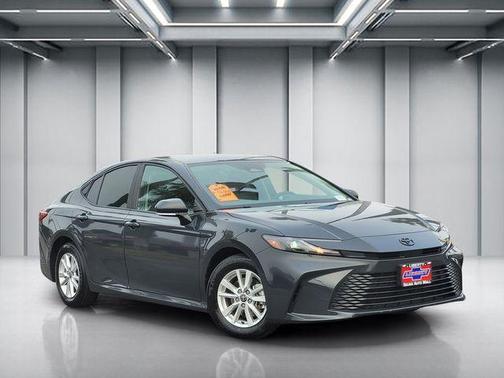 UNDERGROUND 2025 Toyota Camry LE