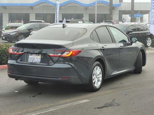 UNDERGROUND 2025 Toyota Camry LE