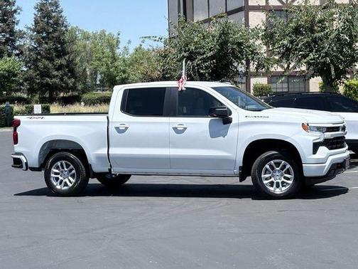 Summit White 2026 Chevrolet Silverado 1500 RST
