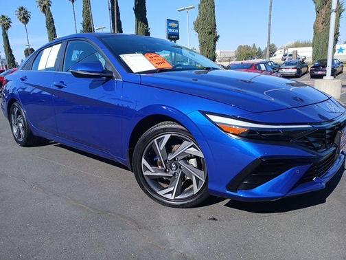 2024 Hyundai ELANTRA HEV Limited