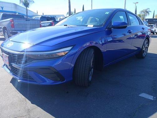 2024 Hyundai ELANTRA HEV Limited