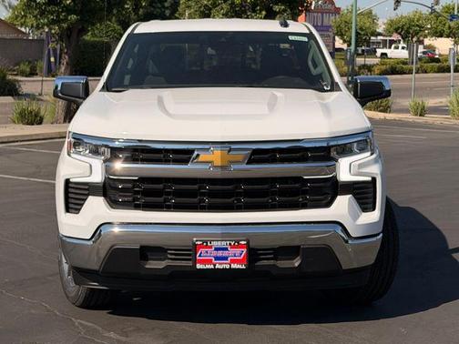 Summit White 2026 Chevrolet Silverado 1500 LT