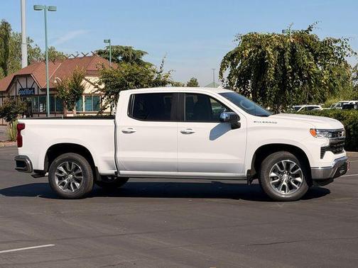 Summit White 2026 Chevrolet Silverado 1500 LT
