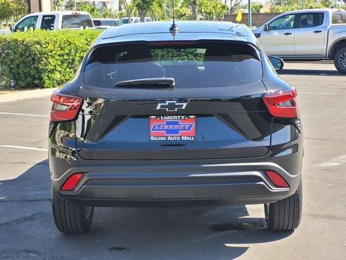 Black Metallic 2026 Chevrolet Trax LS
