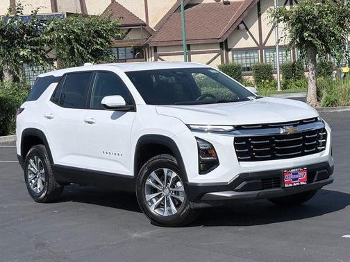 Summit White 2025 Chevrolet Equinox LT
