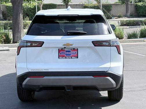 Summit White 2025 Chevrolet Equinox LT