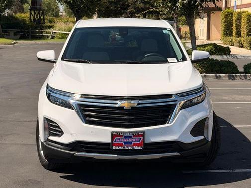 Summit White 2023 Chevrolet Equinox 2LT
