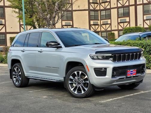 2022 Jeep Grand Cherokee Overland