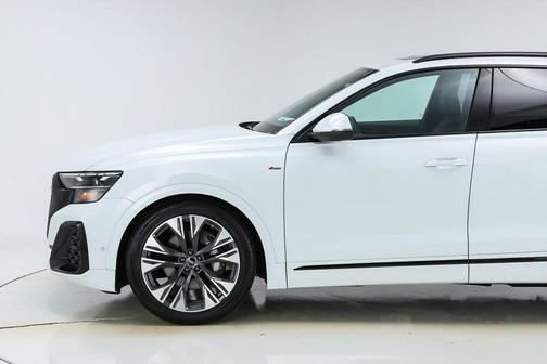 2026 Audi Q8 55