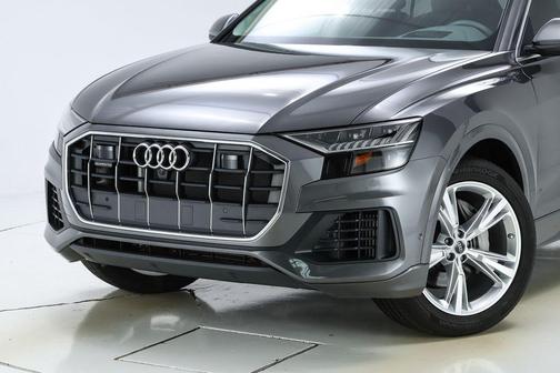 2023 Audi Q8 55 Prestige