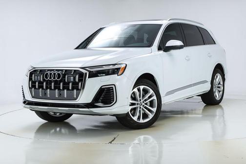2025 Audi Q7 55 Premium Plus