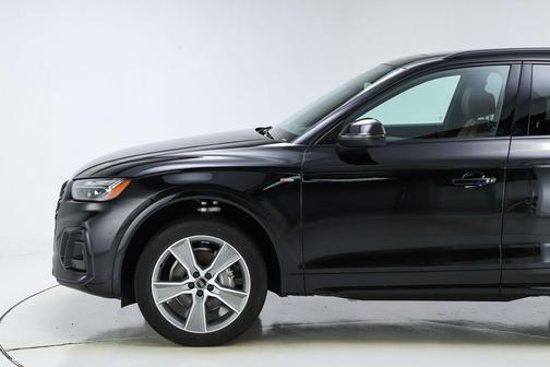 2025 Audi Q5 45 S line quattro Premium