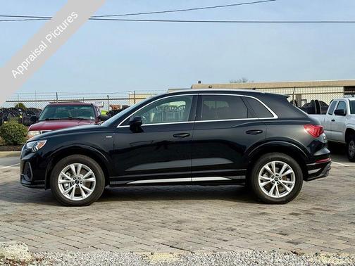 2025 Audi Q3 45 S line Premium