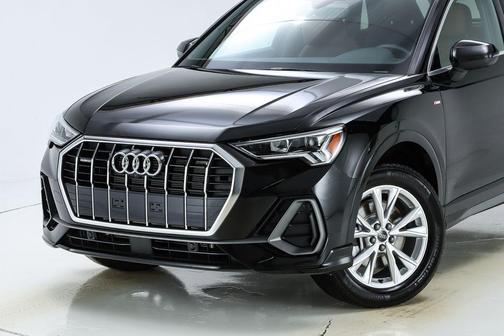 2025 Audi Q3 45 S line Premium