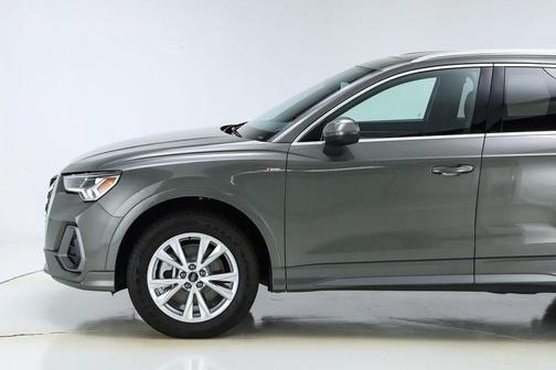 2024 Audi Q3 45 S line Premium