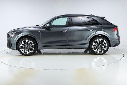 2025 Audi Q8 55 Premium