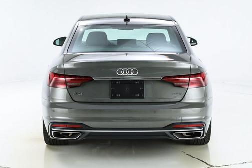 2024 Audi A4 45 S line quattro Premium