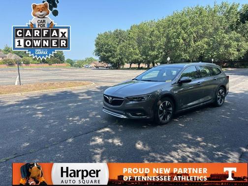 2018 Buick Regal TourX Essence