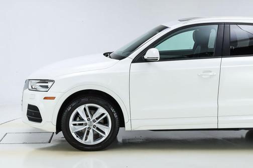2017 Audi Q3 2.0T Premium