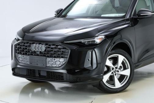 2025 Audi Q5 2.0T quattro Premium