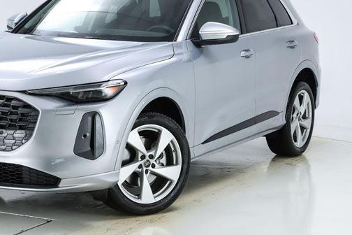 2025 Audi Q5 2.0T quattro Premium