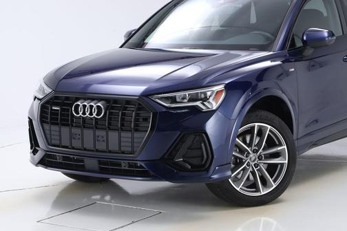 2024 Audi Q3 45 S line Premium