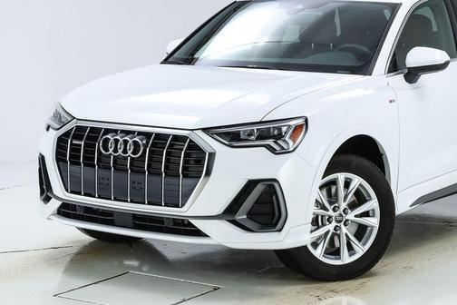 2025 Audi Q3 45 S line Premium