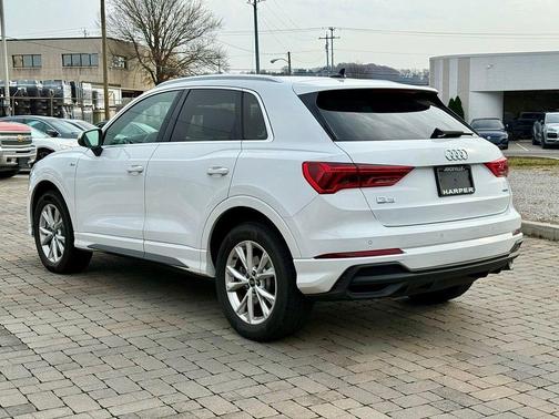 2025 Audi Q3 45 S line Premium