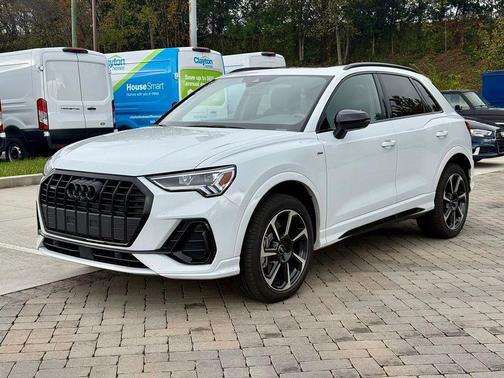 2025 Audi Q3 45 S line Premium