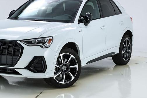 2025 Audi Q3 45 S line Premium