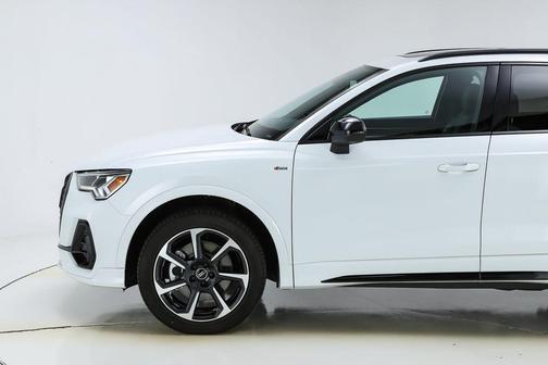 2025 Audi Q3 45 S line Premium