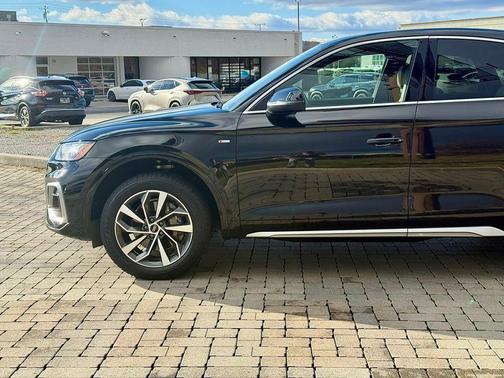 2022 Audi Q5 45 S line quattro Premium