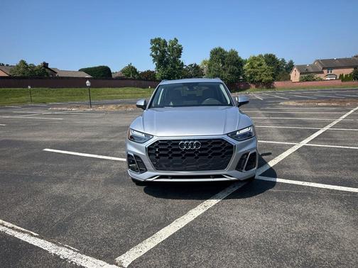 2024 Audi Q5 45 S line quattro Premium