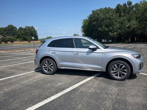 2024 Audi Q5 45 S line quattro Premium