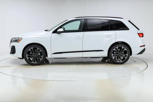2026 Audi Q7 PLUS