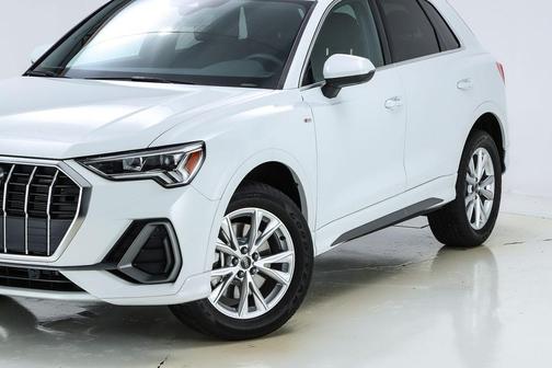 2025 Audi Q3 45 S line Premium