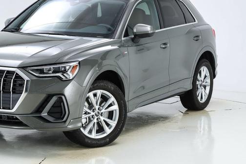 2025 Audi Q3 45 S line Premium